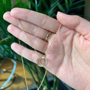 JEWELRY NECKLACE GOLD FOUR CIRCLE KARMA PENDANT